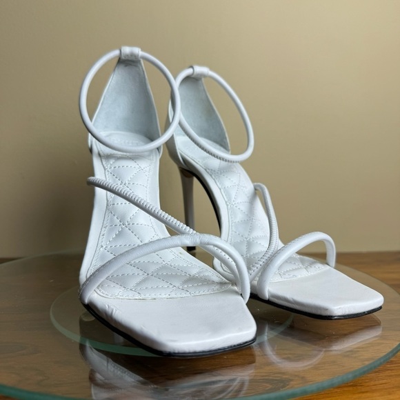 Schutz Gaiah Leather Ankle-Strap Sandals - white leather - size 7.5 - Picture 7 of 16